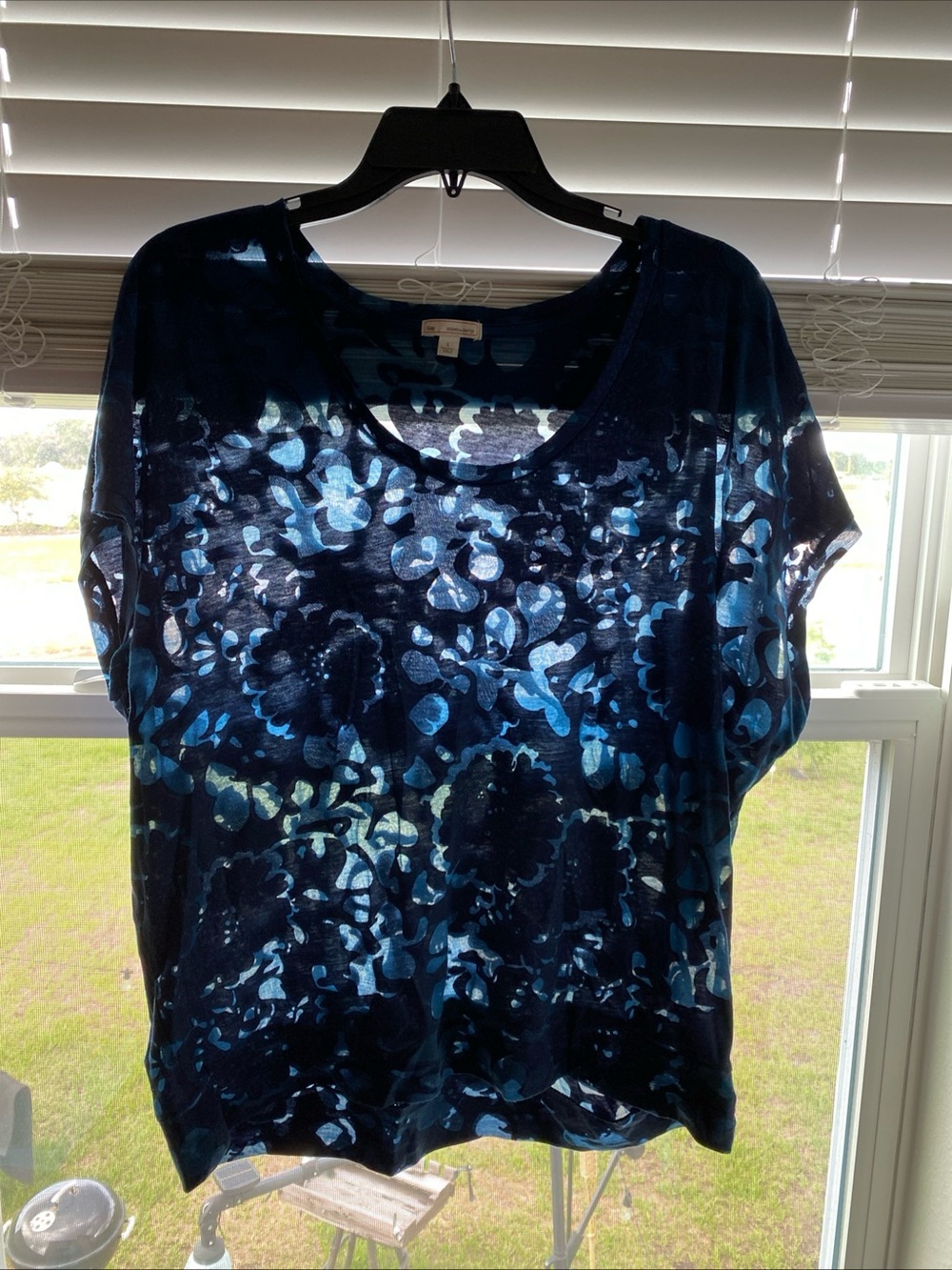Gap Women’s Blue Floral Sleeveless Top Blouse Boxy Scoop Neck Large
